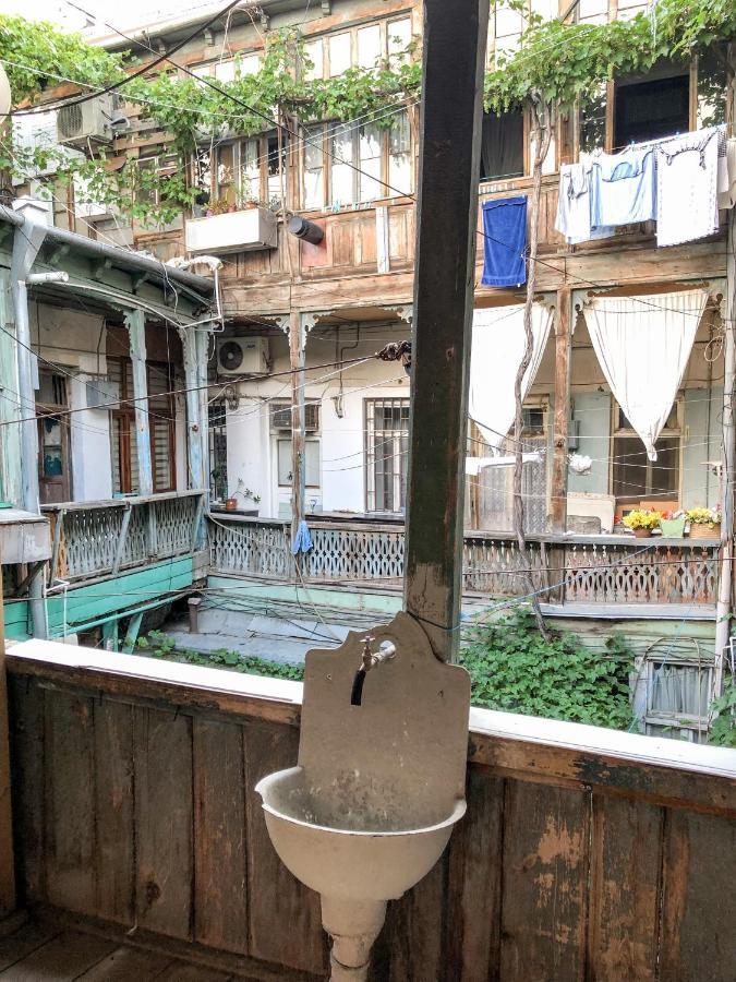 Tamaras Apartment Tbilisi Buitenkant foto